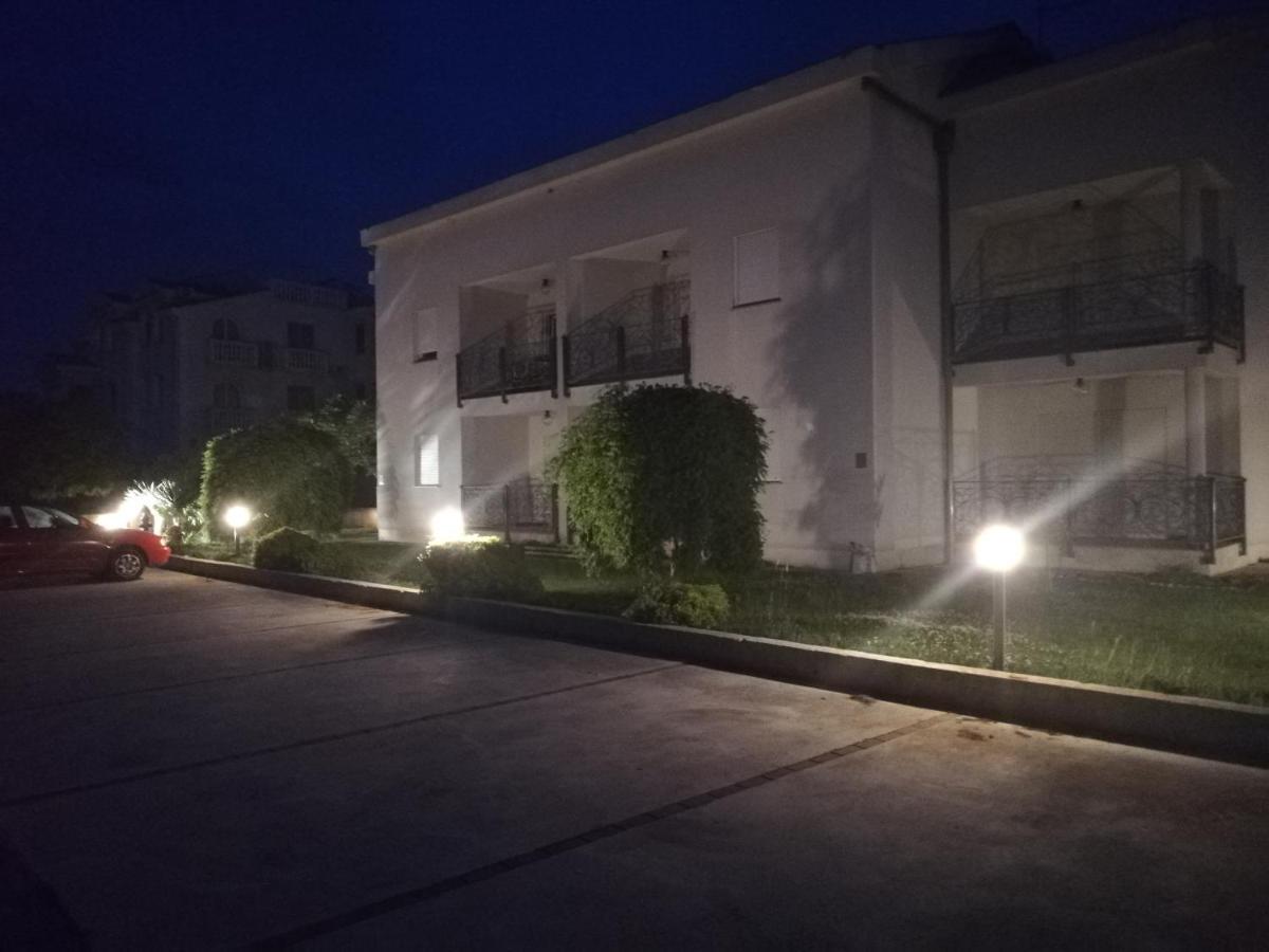 זאטון Sunset Apartments Zaton מראה חיצוני תמונה